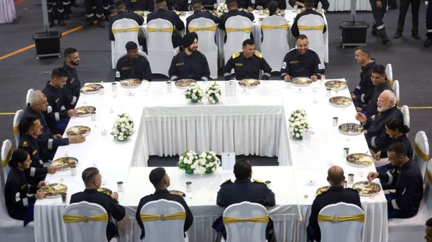 Onboard India’s first indigenous-built aircraft carrier, PM Modi had dinner with the entire Navy crew at  ‘Bara Khana’. “Bara Khana is an integral part of the armed forces traditions. At INS Vikrant last evening, I took part in the Bara Khana with naval personnel,” he wrote on X.  (Image Source: @narendramodi official account on X)