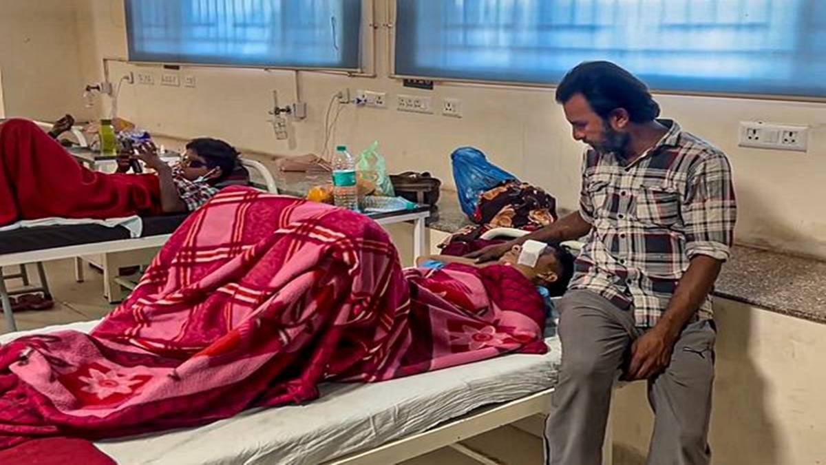 60 people hospitalised in Bhopal 60 people hospitalised in Bhopal