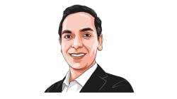 From reactive to proactive intelligence