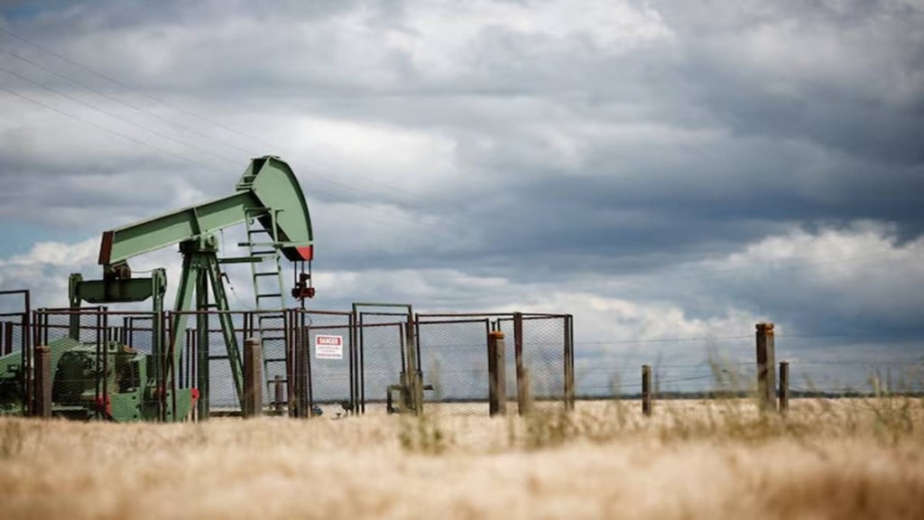 A pumpjack operates at the Vermilion Energy site in Trigueres, France. (Photo source: Reuters) A pumpjack operates at the Vermilion Energy site in Trigueres, France. (Photo source: Reuters)