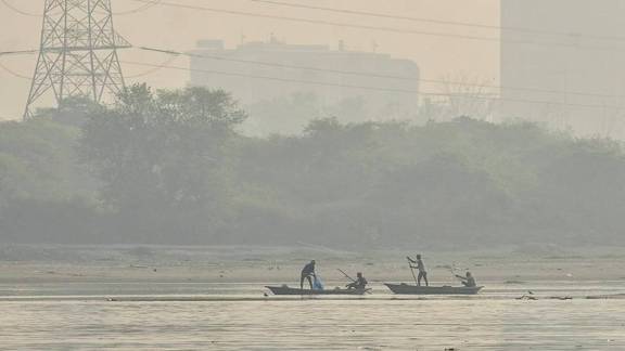 Delhi AQI severe today