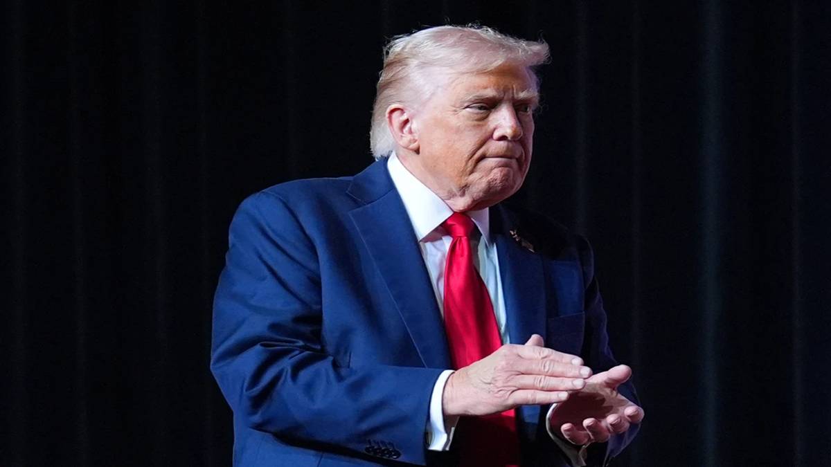 'That's an easy one for me to solve': Trump predicts 'success' with Pakistan-Afghanistan war, says he has saved millions of lives (Photo: AP)