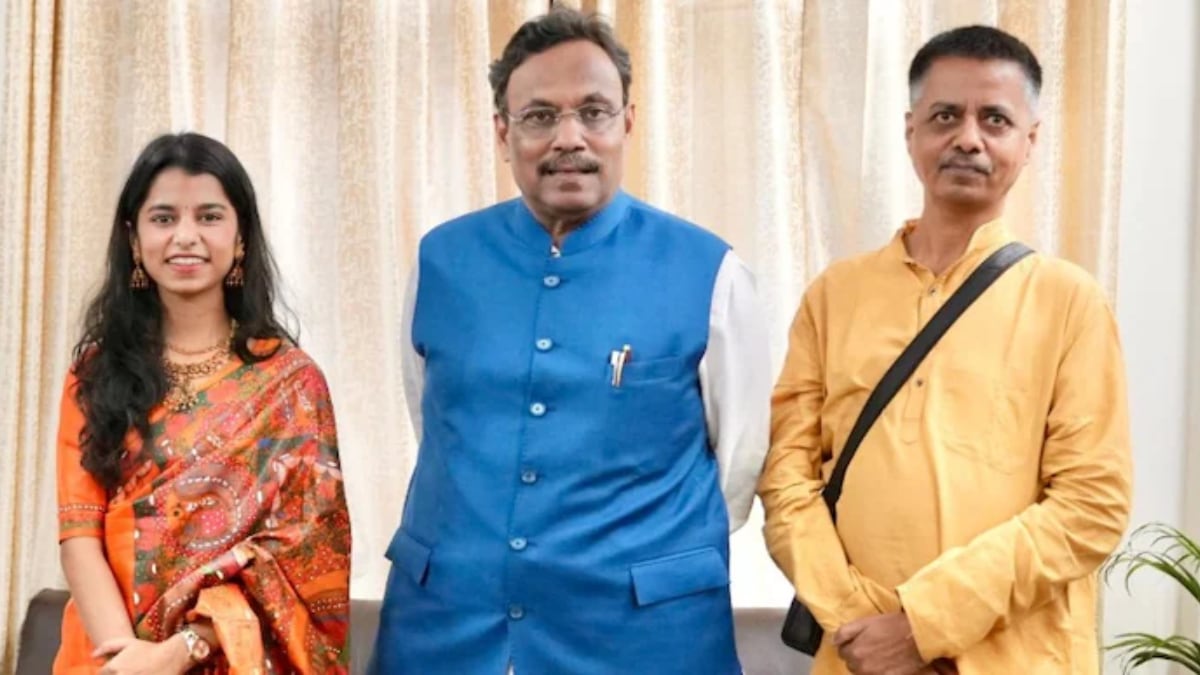 Bihar Elections 2025: Who is Maithili Thakur?