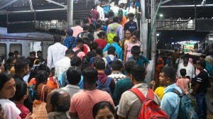 Bardhaman Railway station stampede in West Bengal
