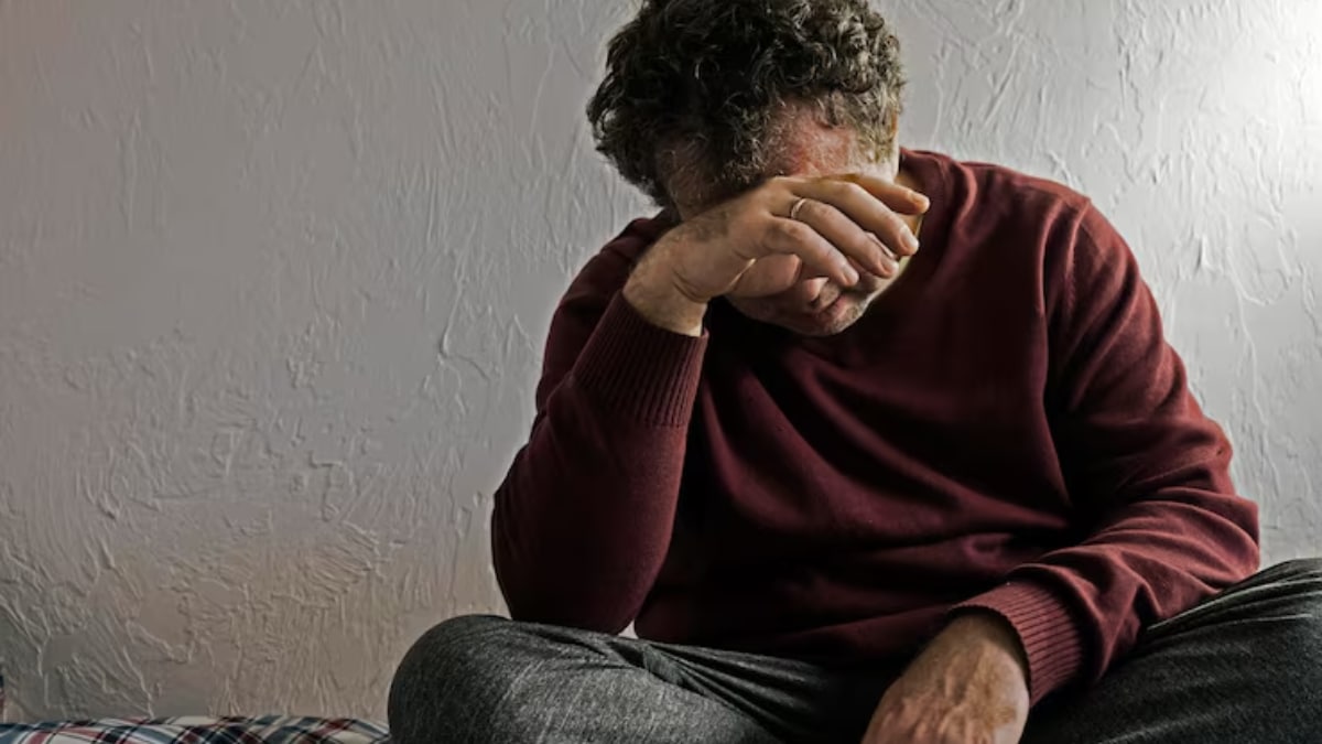 A Reddit user recently shared their job search struggles after resigning from a mid-sized Indian MNC, citing deteriorating work culture, delayed increments, and low compensation as the reasons for leaving.