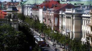 Lithuania suspends air traffic