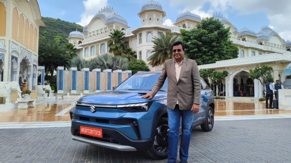 Maruti Suzuki's Victoris Hybrid Delivers 27 km/l in Traffic; Targets Creta Despite High GST.