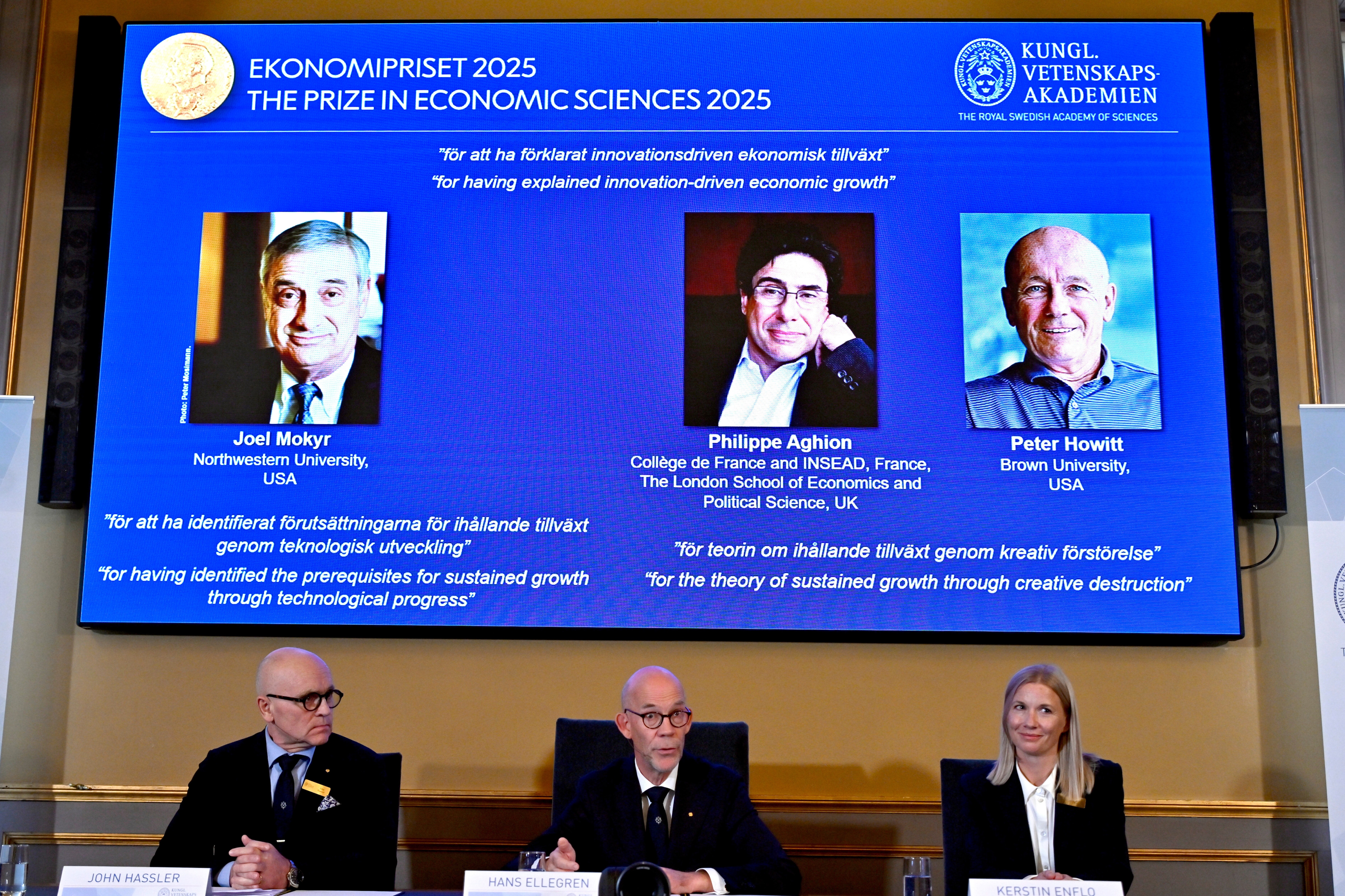 Joel Mokyr, Philippe Aghion and Peter Howitt as the recipients of the Nobel Memorial Prize in Economics during a press conference at the Royal Swedish Academy of Sciences in Stockholm (Photo: AP)