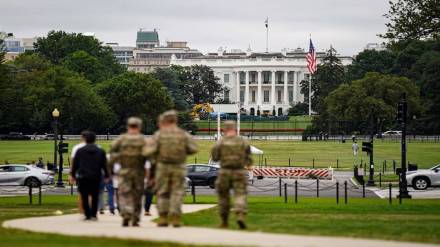 US judge blocks troops deployment in Illinois