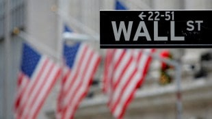 Global stocks surge to record highs amid US-China trade progress