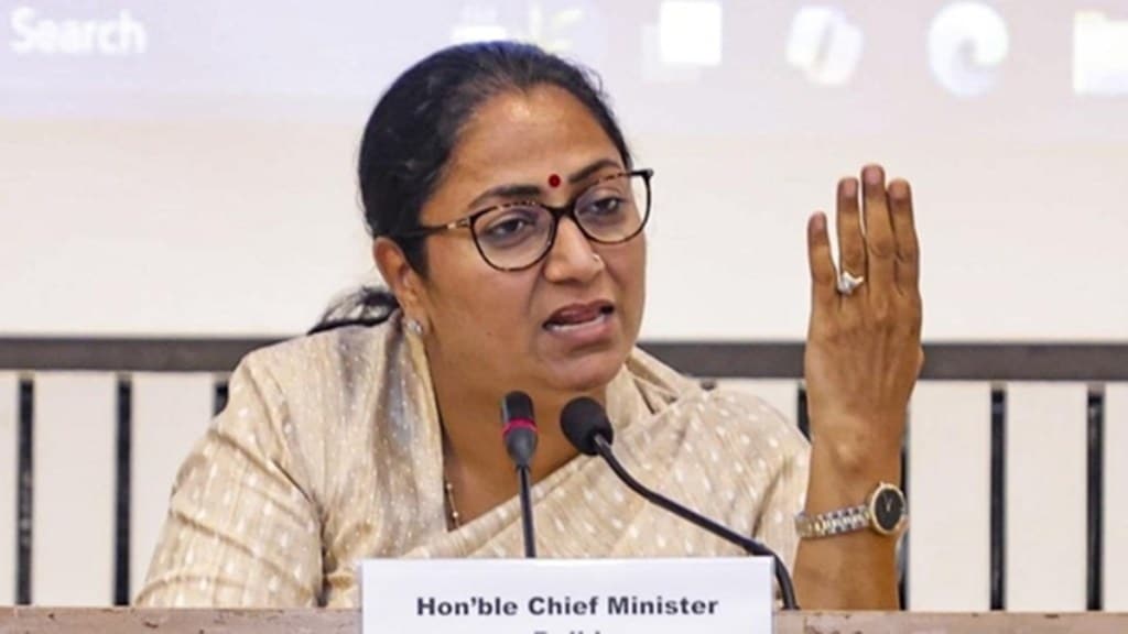Opposition slams Delhi CM on PWD work order for buying air purifiers for Delhi Secretariat amid rise in pollution.