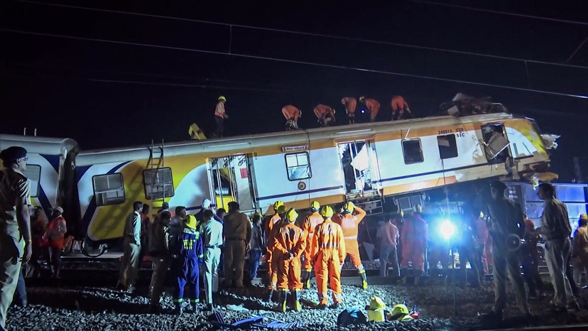NDRF, Police and local administration carry out a rescue operation at the site of the train accident, in Bilaspur (ANI Video Grab) NDRF, Police and local administration carry out a rescue operation at the site of the train accident, in Bilaspur (ANI Video Grab)