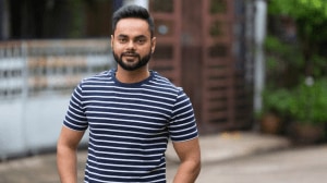 Mentor turns to Reddit as trainee struggles under strict supervision