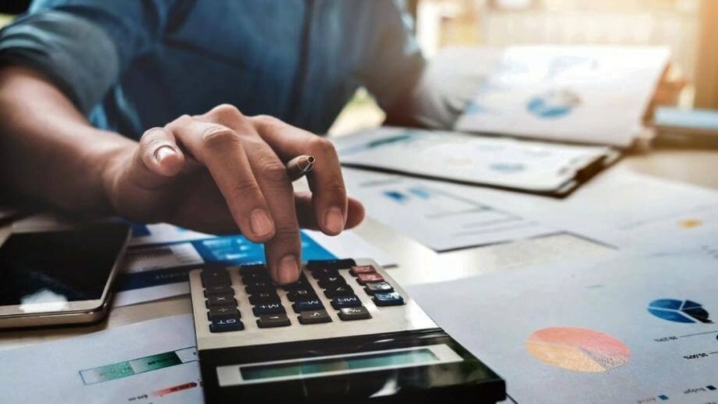 Microfinance Portfolio Shrinks for Sixth Quarter Microfinance Portfolio Shrinks for Sixth Quarter