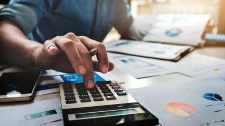 Microfinance Portfolio Shrinks for Sixth Quarter