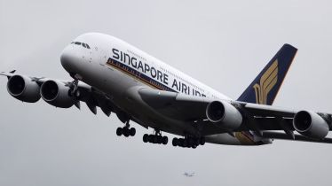 Singapore Airlines’ profit slumps as Air India losses mount