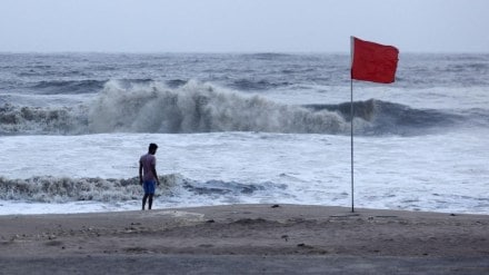 weather chennai cyclone ditwah,cyclone ditwah,weather chennai,chennai rains,chennai cyclone,tamil nadu cyclone, Cyclone Ditwah, Cyclone, Ditwah, Cyclone Ditwah news, South India