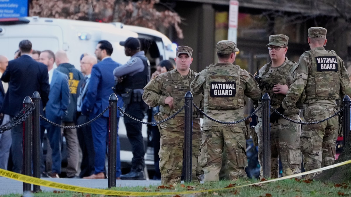 National Guards shot near White House