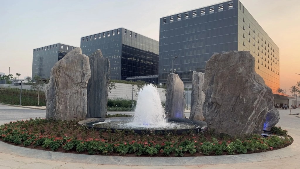 H-1B, H-1B visa, H-1B visa crackdown, offshore jobs India, US banks jobs India, US banks hiring, JPMorgan jobs, Goldman Sachs jobs, Bengaluru jobs, Hyderabad finance jobs, banking recruitment, offshore hiring, Mumbai jobs, Bengaluru jobs H-1B, H-1B visa, H-1B visa crackdown, offshore jobs India, US banks jobs India, US banks hiring, JPMorgan jobs, Goldman Sachs jobs, Bengaluru jobs, Hyderabad finance jobs, banking recruitment, offshore hiring, Mumbai jobs, Bengaluru jobs