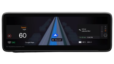 Live Lane Guidance can determine the driver's exact position within the road markings in real-time.