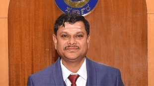 IAS Officer Mahantesh Bilagi and relatives lilled in car accident in Kalaburagi, Karnataka.