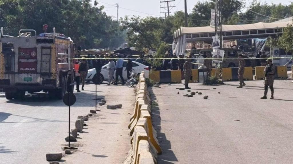 pakistan car bomb blast, pakistan bomb blast, pakistan car bomb, Islamabad car blast, world news