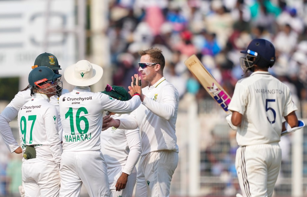 Kolkata: South Africa's Simon Harmer with teammates after the wicket of India's Ravindra Jadeja during the third day of the first Test cricket match of a series between India and South Africa, at Eden Gardens in Kolkata, Sunday, Nov. 16, 2025. (PTI Photo/Swapan Mahapatra)(PTI11_16_2025_000158B) Kolkata: South Africa's Simon Harmer with teammates after the wicket of India's Ravindra Jadeja during the third day of the first Test cricket match of a series between India and South Africa, at Eden Gardens in Kolkata, Sunday, Nov. 16, 2025. (PTI Photo/Swapan Mahapatra)(PTI11_16_2025_000158B)