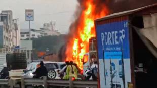 Pune-Bengaluru highway accident