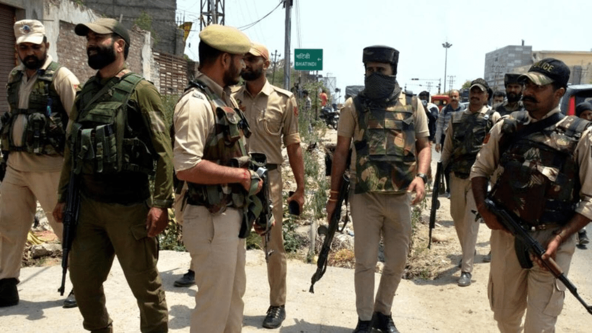 'We will take revenge': Ten schools in Ahmedabad get bomb threats, police flag potential Khalistani link (Representational image) 'We will take revenge': Ten schools in Ahmedabad get bomb threats, police flag potential Khalistani link (Representational image)