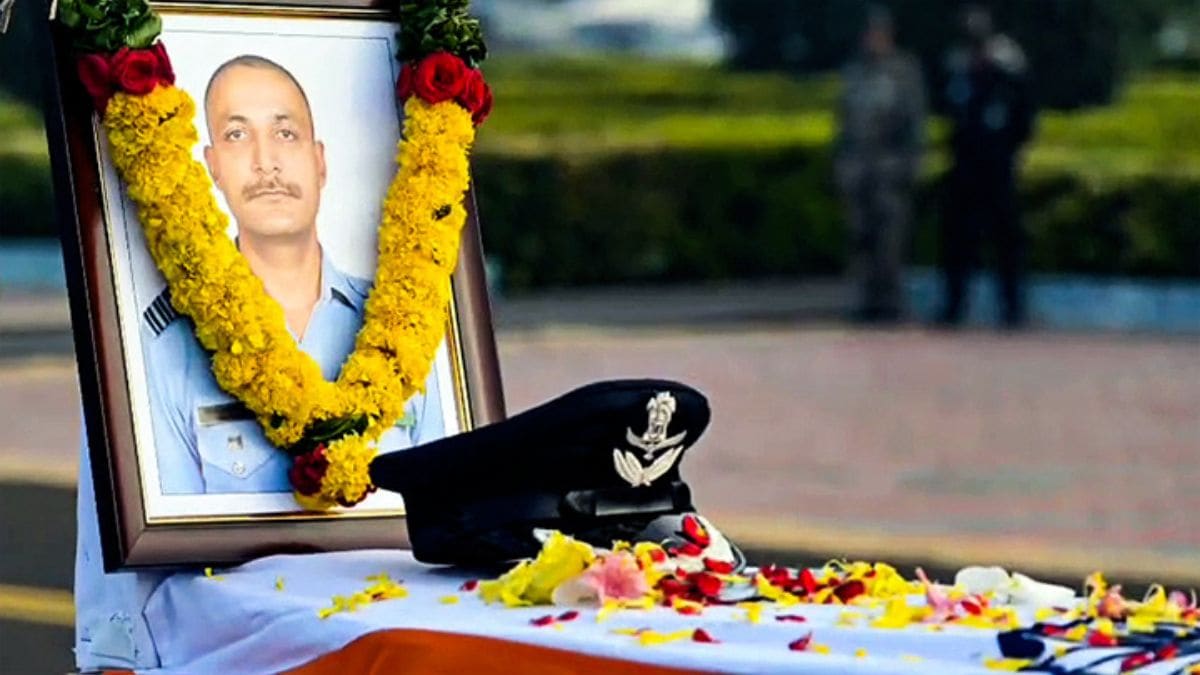 Wing Commander Namansh Syal, Wing Commander, Namansh Syal, indian air force, iaf, dubai air show crash, tejas crash, tejas plane crash, us f16 pilot, Captain Taylor Hiester