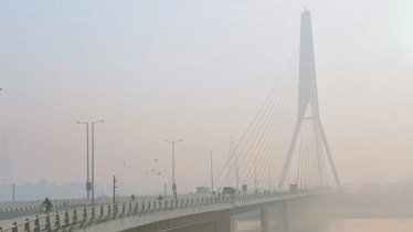 Delhi’s air quality slipped from the “very poor” to the “severe” category. The city’s AQI stood at 423 as of 9 am.