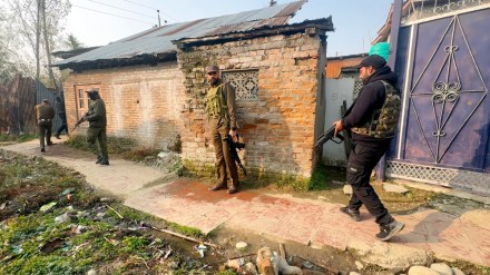 Red Fort blast: Neighbour of accused doctor sets himself on fire after Kulgam police detain his son, brother Red Fort blast: Neighbour of accused doctor sets himself on fire after Kulgam police detain his son, brother