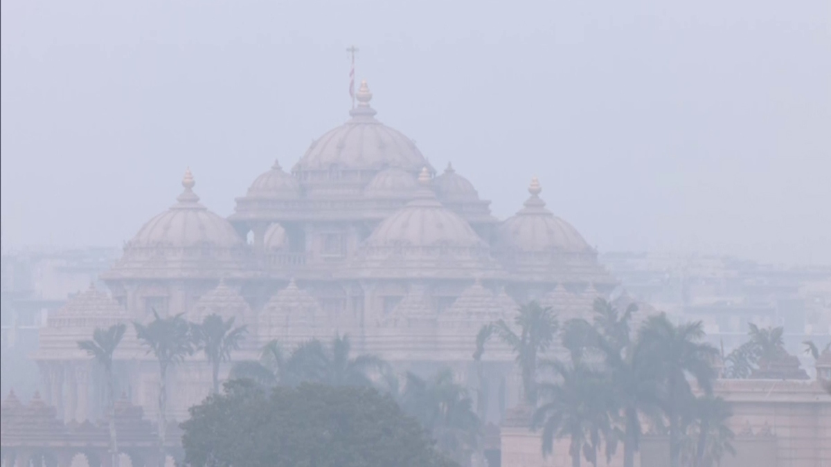 Delhi chokes at AQI 400; CAQM tightens GRAP measures - Will AQI go down? - Check area-wise levels Delhi chokes at AQI 400; CAQM tightens GRAP measures - Will AQI go down? - Check area-wise levels