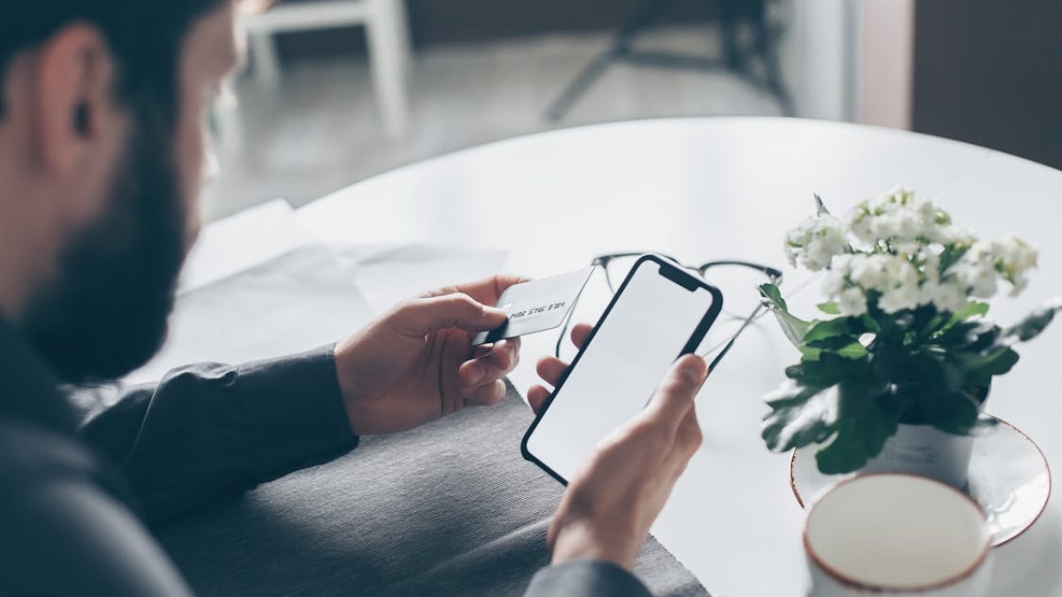 A Pune contractor fell for a ‘Pregnant Job’ ad online, in which a woman said, “I want a man who will make me a mother. I will give him Rs 25 lakh. I don’t care if he is educated or not, or to what caste he belongs or whether he is fair or dark.” Read on to know how.