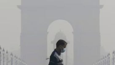 Delhi chokes at ‘very poor’ AQI levels