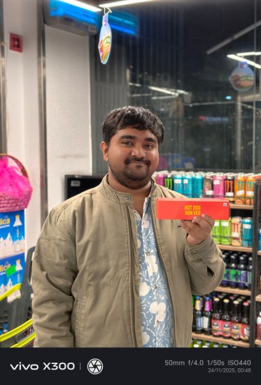 Our Vivo X300 review: ‘Pixel’-perfect