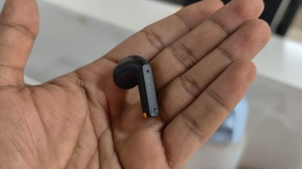 Sennheiser Accentum Open Review: Great sound clarity and solid features — but are they worth it?