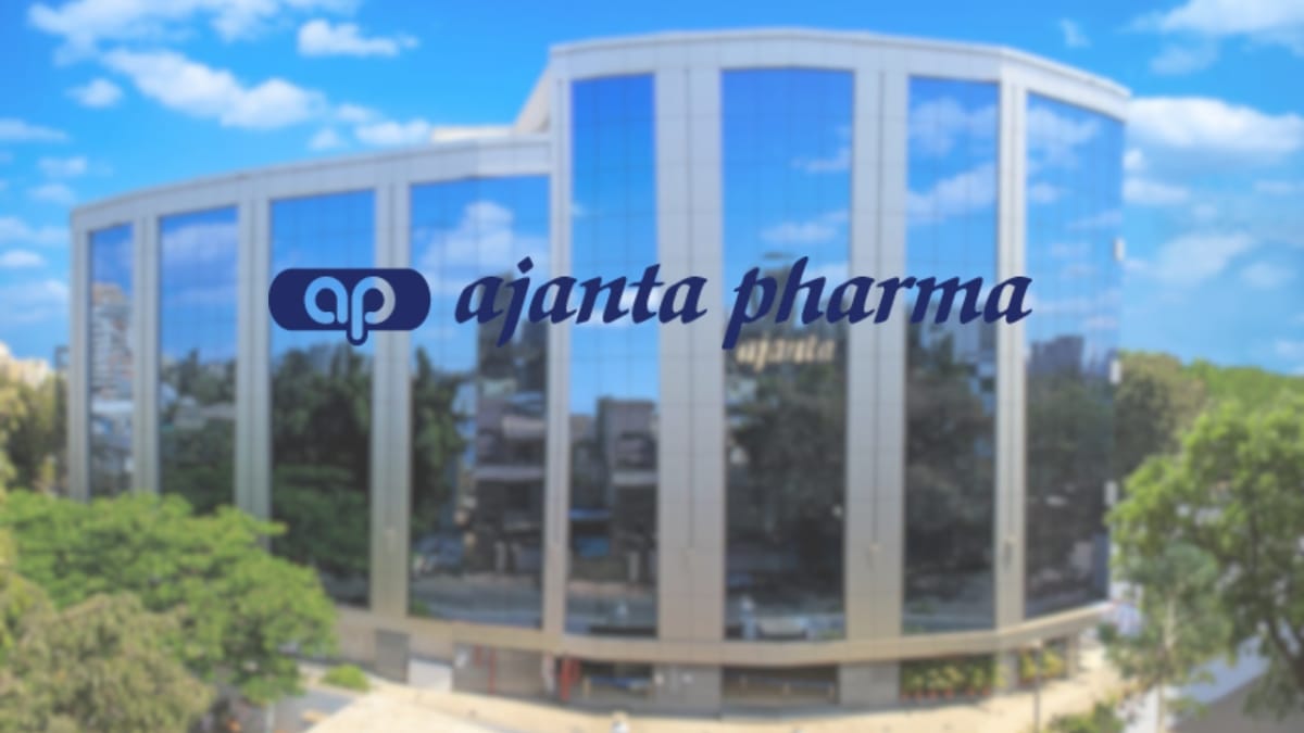 A technical analysis chart of Ajanta Pharma stock showing the 17 percent upside potential toward the 3,145 target price set by Motilal Oswal.