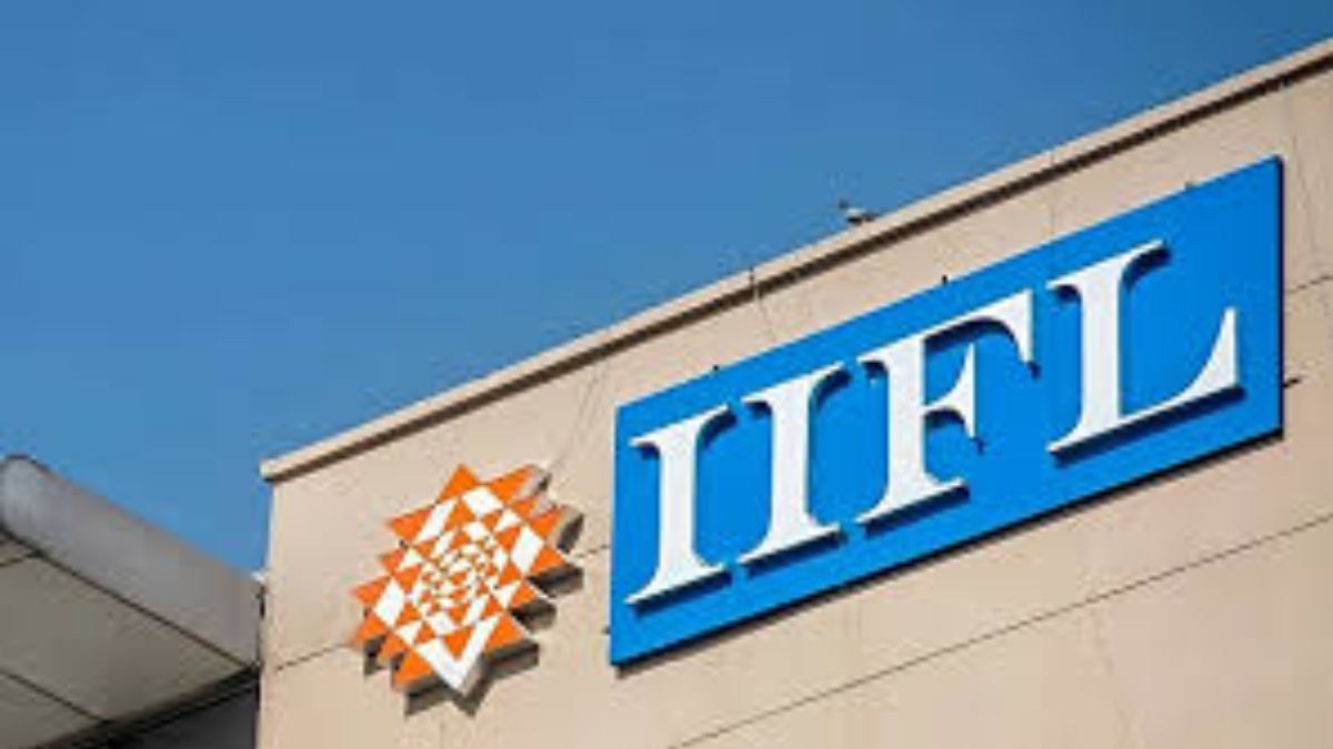 S&P Global Upgrades IIFL Finance Outlook to Positive