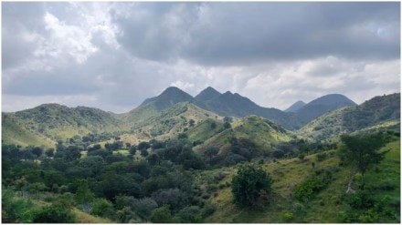 A technical committee constituted last year proposed a more nuanced benchmark: a minimum slope of 4.57 degrees and a height of at least 30 metres. That definition would have protected nearly 40% of the hills. By contrast, the newly accepted cut-off has triggered legitimate fears that over 90% of the Aravallis could be left vulnerable.