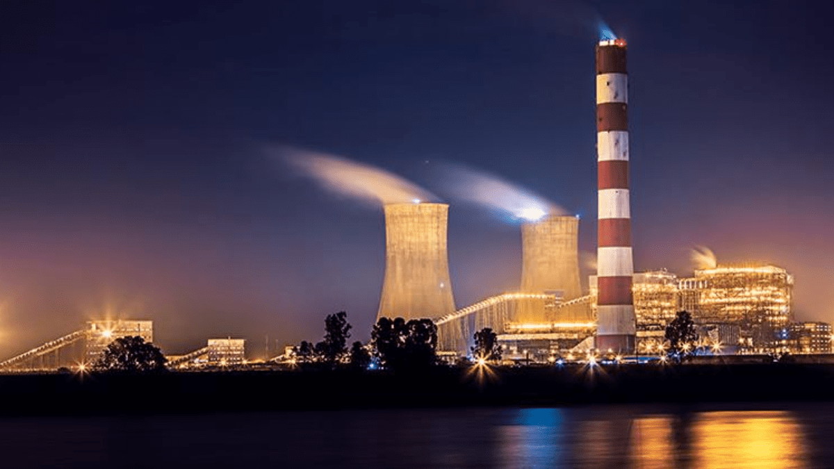 Long known as the “Pearl City”, the port town has traditionally leaned on its seaport, marine products and salt pans—accounting for nearly 70% of Tamil Nadu’s salt production and close to 30% of India’s.
