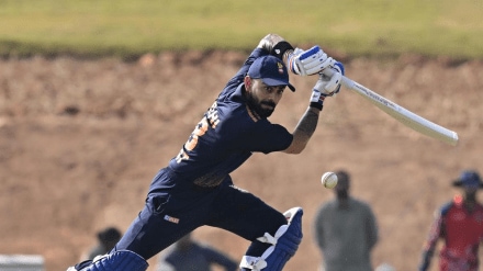 Barring a couple of drops, Kohli slipped into his familiar ‘Chase Master' garb with ease, claiming his fifty in 39 balls and 100 in 83 deliveries. Barring a couple of drops, Kohli slipped into his familiar ‘Chase Master' garb with ease, claiming his fifty in 39 balls and 100 in 83 deliveries.