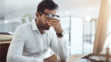 Employee exposed office politics on Reddit, sparking discussions on corporate culture