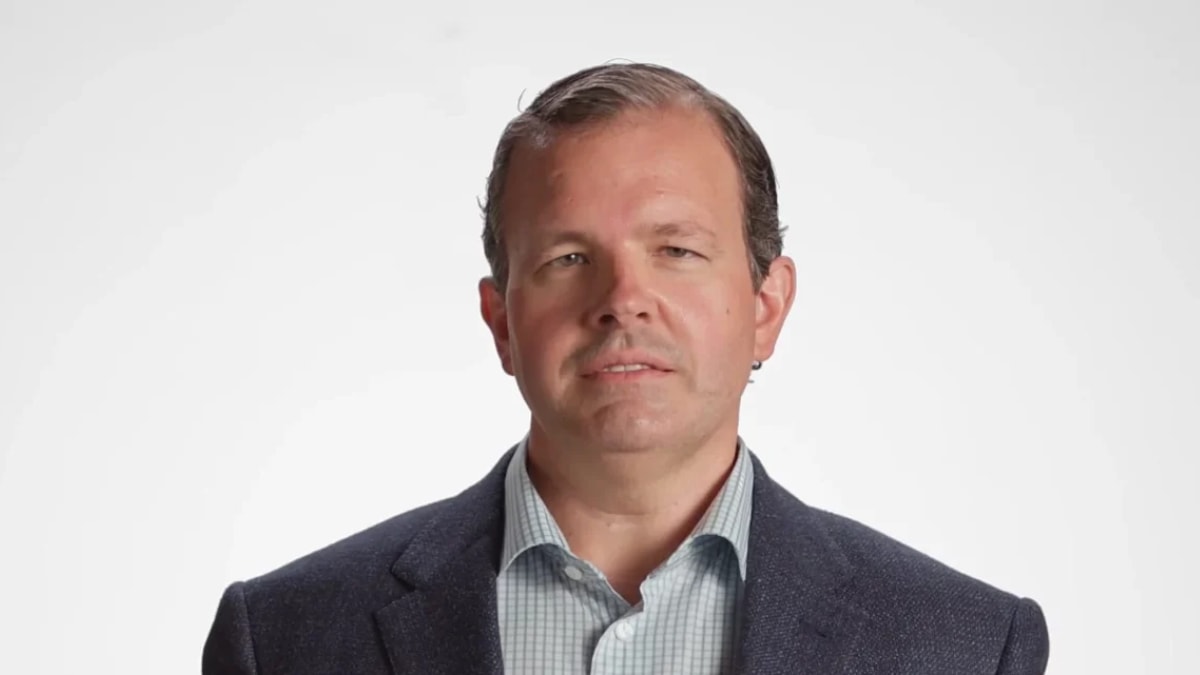 Graham Walker, Fibrebond CEO