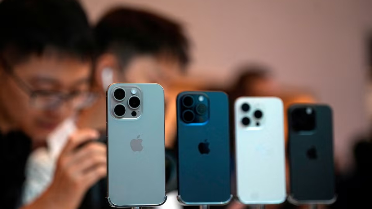 Apple talking to Indian firms for iphone packaging in India