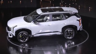 2026 Kia Seltos white