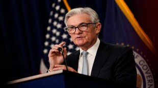 Powell Says Economy Strong, Holds Fed Rates; Further Cuts Possible Later