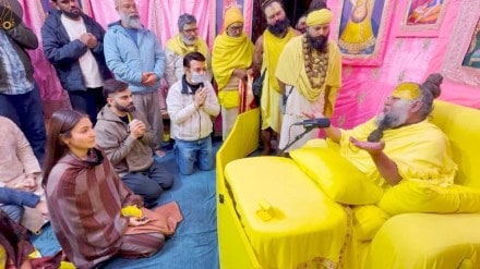 Premanand Maharaj, Virat Kohli, Anushka Sharma, Vrindavan, Premanand Premanand Maharaj, Virat Kohli, Anushka Sharma, Vrindavan, Premanand