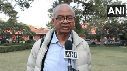 Advocate who hurled shoe at ex CJI BR Gavai attacked with slippers in Delhi court (ANI video screengrab) Advocate who hurled shoe at ex CJI BR Gavai attacked with slippers in Delhi court (ANI video screengrab)