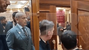 Pak PM Sharif gatecrashes Putin-Erdogan meeting after 40 min wait for Russian President | Videos (RT India video screengrab)